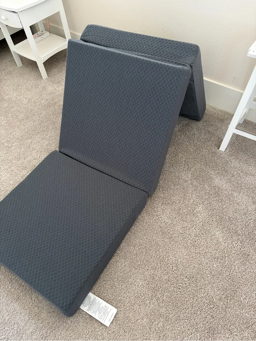 Twin Mattress- ideal for camping. Tri-Fold Mattress Pad - Gray 4 inch